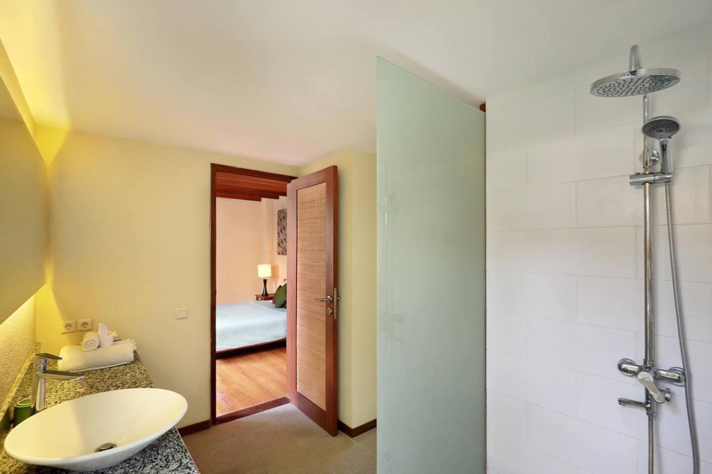 Super Value 4 Bedroom, Walk To Bintang Supermarket Σεμινιάκ Εξωτερικό φωτογραφία