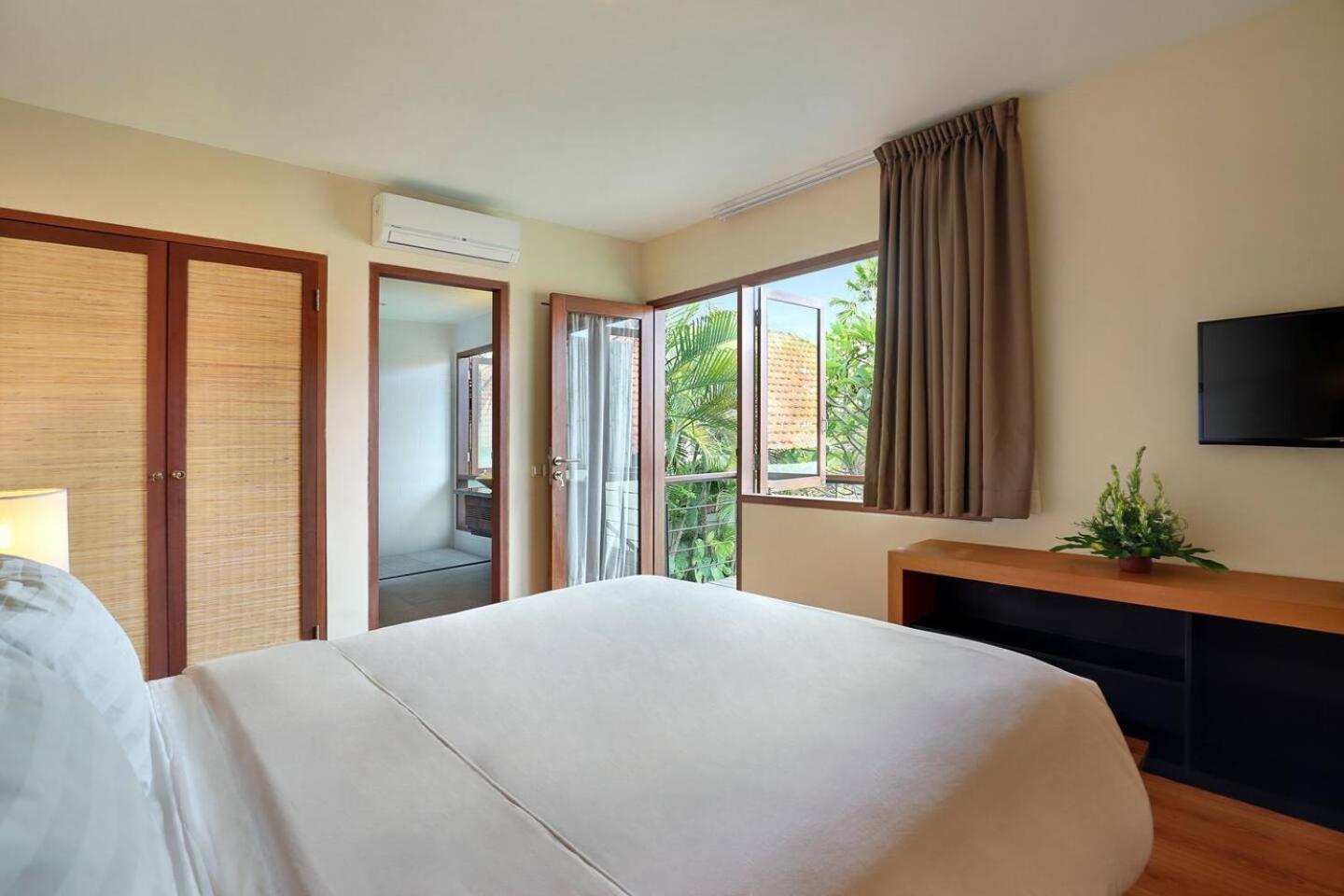 Super Value 4 Bedroom, Walk To Bintang Supermarket Σεμινιάκ Εξωτερικό φωτογραφία