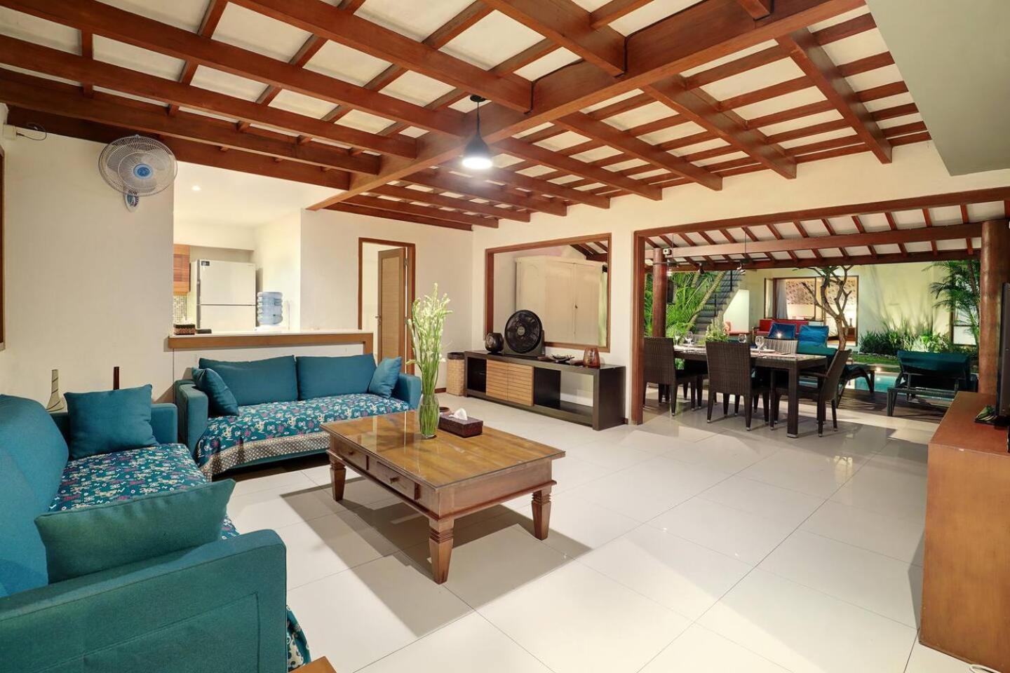 Super Value 4 Bedroom, Walk To Bintang Supermarket Σεμινιάκ Εξωτερικό φωτογραφία
