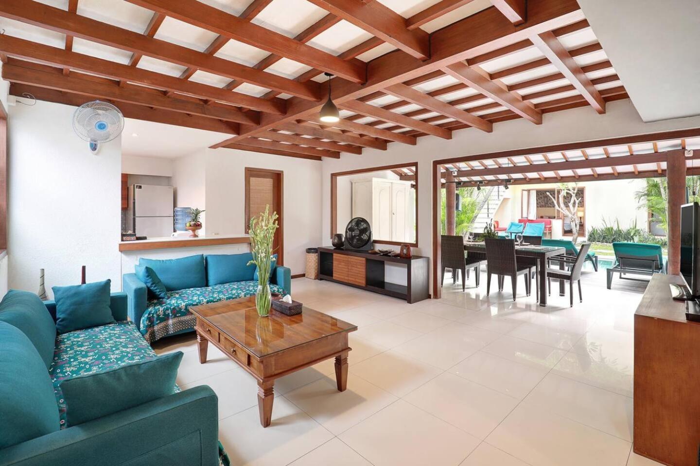Super Value 4 Bedroom, Walk To Bintang Supermarket Σεμινιάκ Εξωτερικό φωτογραφία